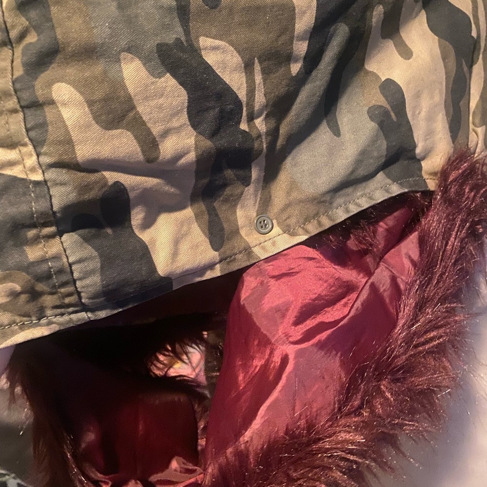 Calling all my CAMO GIRLS !! Many details heavy and fashionable 💚🩶🦌 - Picture 15 of 16